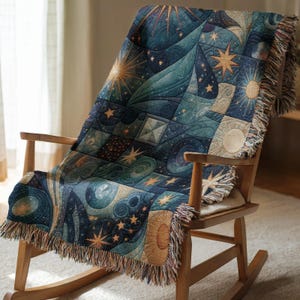 Hemelse patchwork-quiltworp | Geweven katoenen deken met sterrenhemel | Gezellige blauwe sprei voor boho-decor | Themacadeau Galaxy-beddengoedontwerp