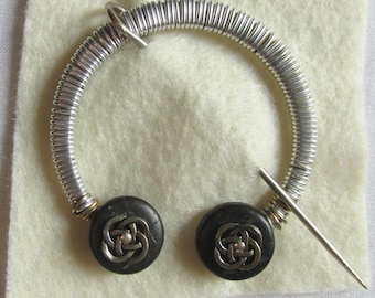 Penannular Brooch Shawl or Kilt Pin w/ silver tone wire wrap and round knot finials