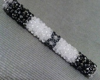 Scrivener - beaded pen [Made-to-order]