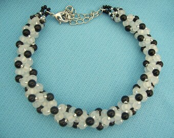 Spiral Spinal Bracelet with Black Stone beads [Made-to-order]