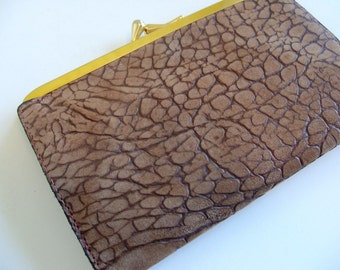 FREE SHIPPING Vintage Brown Leather Pebbled Textured Wallet Coin Purse