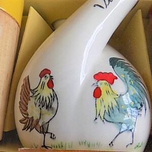 Vintage Cottonwoodware Oil and Vinegar Set Salt and Pepper Rooster Hen Kitchenware image 7