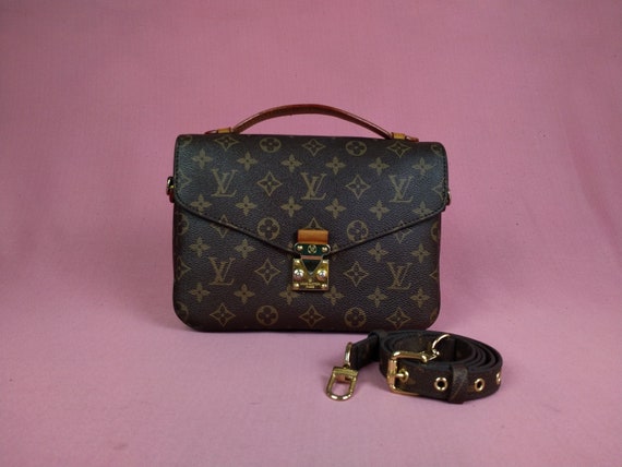 Vintage LV Pochette Metis Crossbody Bag. - image 1