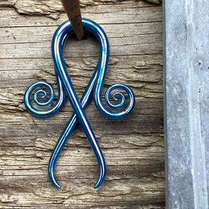 8G | Oil Slick Teal | Leos | Gauged Glass Body Jewelry for Stretched Piercings by Glassheart