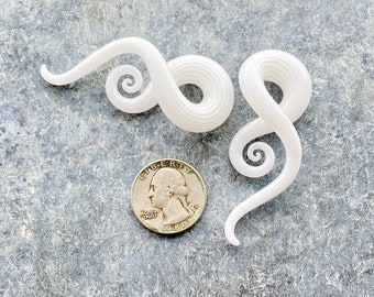 00G | White Ribbon | Mini Squids | Gauged Glass Body Jewelry for Stretched Piercings by Glassheart