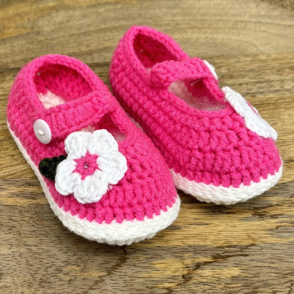 Handmade crochet Baby shoes, pink flower baby Crochet shoes, Crochet baby Slippers, Crochet Baby Sandals, Crochet Baby Girl Shoes,0-6 Months