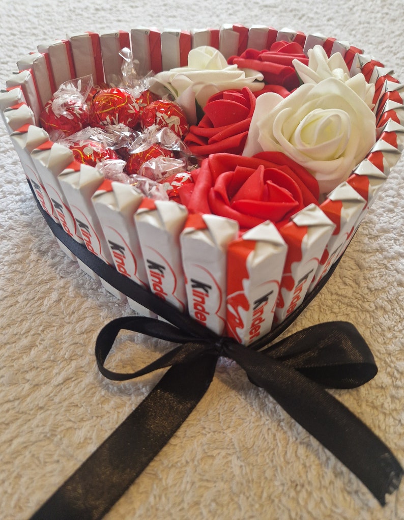 Kinder Love Heart Luxury Hamper image 5