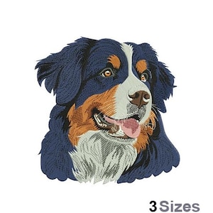 Peut inclure: Broderie représentant un chien de montagne bernois avec un pelage noir, blanc et brun. Le chien regarde vers la droite, la langue tirée.