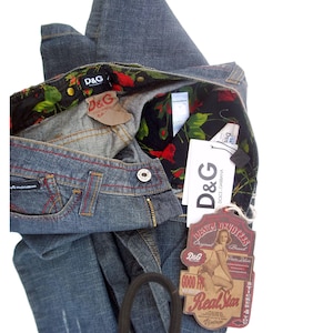 Jeans chic Dolce & Gabbana, rare vintage D an G denim pant for women.