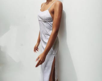 Weißes Vintage Kleid aus Brokatstoff, Versace Jeans Couture.