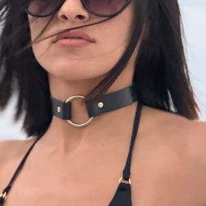 Black O Ring Choker, Leather Neck Strap, Natural Leather Choker, Minimalist Choker, Leather Collar for Style and Comfort