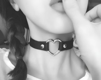 Leather Heart Choker – Adjustable Gothic Punk Collar, Handmade Necklace, Alternative Gift