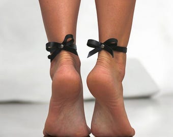 BDSM Leather Ankle Cuffs with Bows – Submissive Anklets - Adjustable Kink Restraints - Fetish Foot Jewelry
