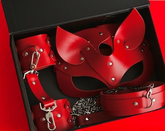 Valentines Day Gift Box - Restraint Fetish Kit Real Cowhide Leather Submissive Necklace Belt Choker Bondage Gear Discreet Collar