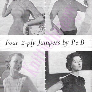Può includere: Quattro modelli di maglia vintage per maglioni da donna, con modelle che indossano i capi finiti. I modelli sono per maglioni a 2 fili e sono di P&B Wools.