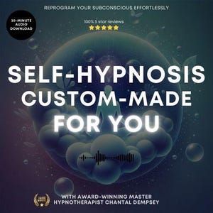 Può includere: Un'illustrazione digitale di una persona che medita su una nuvola con il testo "SELF-HYPNOSIS CUSTOM-MADE FOR YOU" in un contorno bianco. Lo sfondo è blu scuro con una sfumatura viola. L'immagine include anche una valutazione a 5 stelle e il testo "REPROGRAM YOUR SUBCONSCIOUS EFFORTLESSLY".