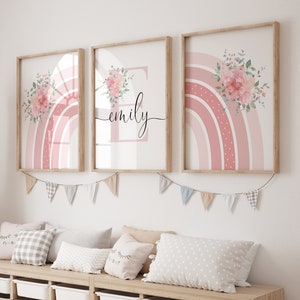 Juego de 3 letras personalizadas con nombre e impresión de arcoíris con flores de peonía suave para niñas, impresión de nacimiento, significado del nombre, FPS 23, descarga digital