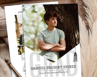Anuncio de graduación de 2026 para chicos - Plantilla de invitación con foto - 12,7 x 18,8 cm, editable online, colores personalizables, descarga instantánea