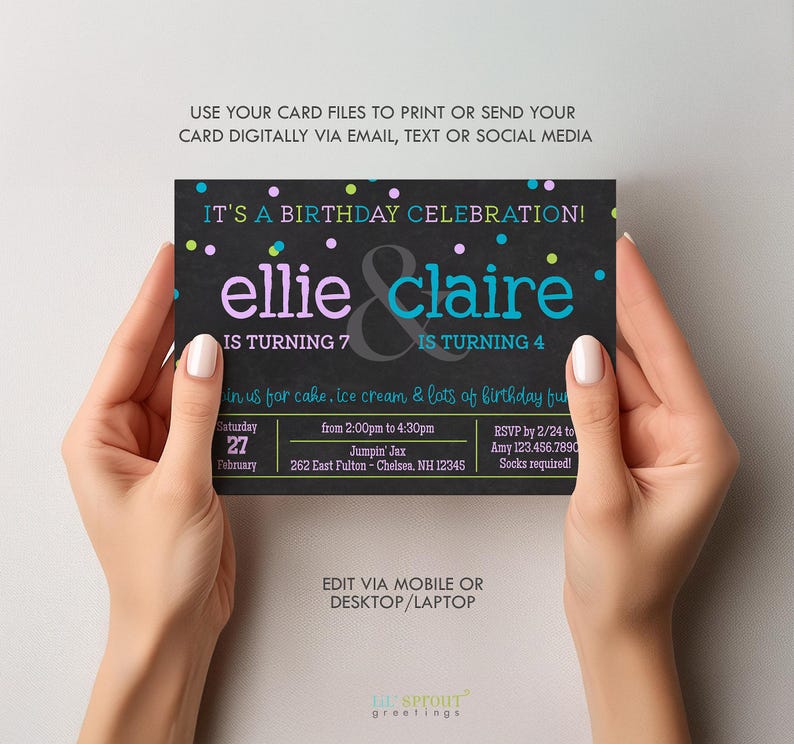 Pu&ograve; includere: Un biglietto d'invito di compleanno rettangolare con sfondo a lavagna nera e coriandoli colorati. Il testo recita IT'S A BIRTHDAY CELEBRATION, ellie & claire, IS TURNING 7, IS TURNING 4, con i dettagli per la festa di sabato 27 febbraio.