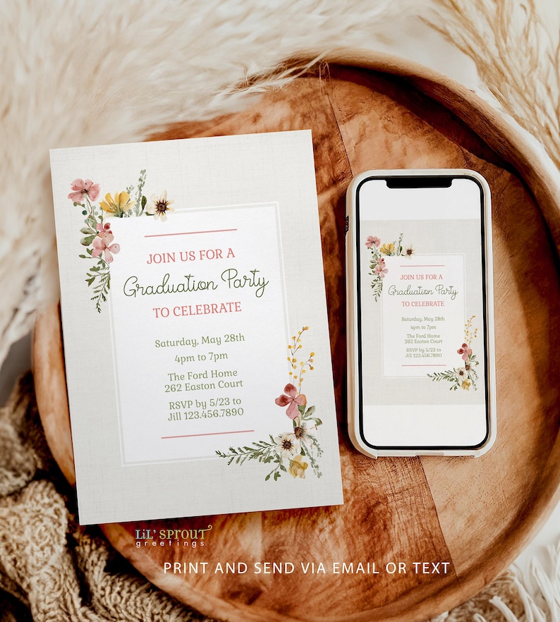 Plantilla de anuncio de graduación con flores silvestres, invitación floral para fiesta de graduación de chicas editable en Corjl, imprime tarjetas o envíalas digitalmente. imagen 8