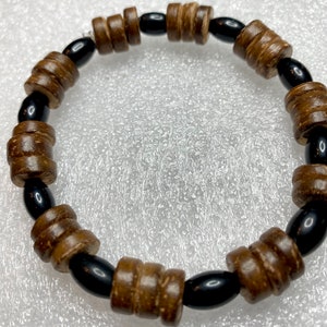 Men's Bracelet-beaded stretch wooden bracelet image 2