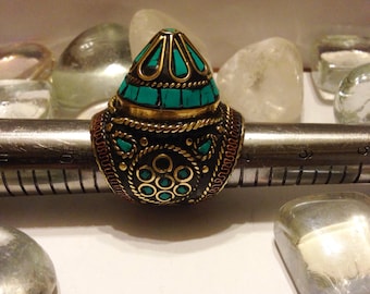 Bold Turquoise Ring, Size 8 – Wearable Art