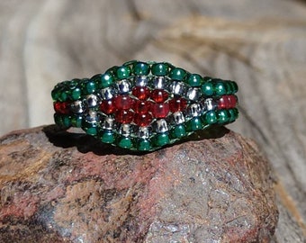 Hypoallergenic Small Red Emerald Green Christmas Holidays Minimalist Tribal Bead Band Ring Chunky Pinky