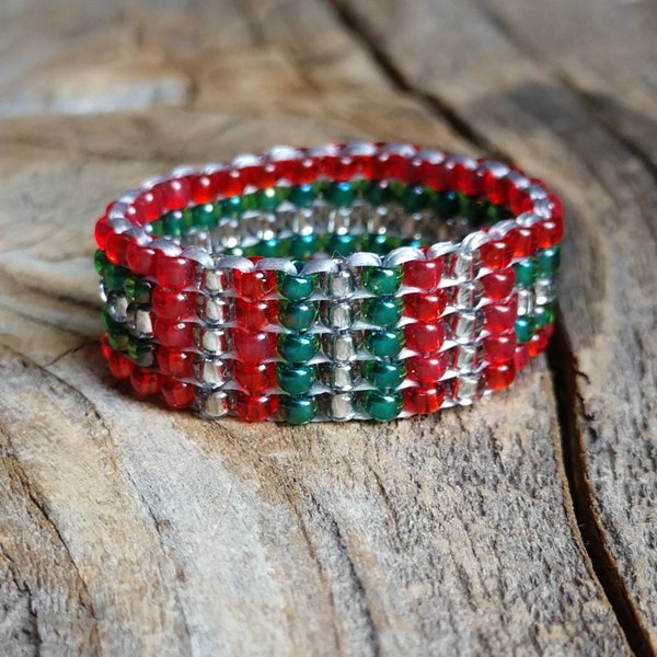 Holiday Sparkle Christmas Spirit Striped Hypoallergenic Small Silver Red Emerald Green Minimalist Tribal Bead Band Ring Chunky Pinky