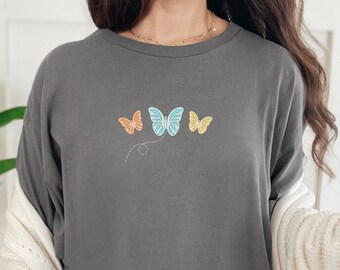 Minimalist Butterfly Shirt, Summer Shirt, Y2K Clothing, Butterflies Tshirt, Cute Butterfly Tshirt, Gift for Her