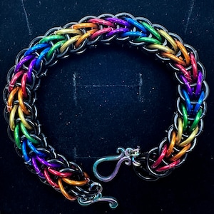 Full Persian Rainbow/Black Aluminum Chainmaille Bracelet