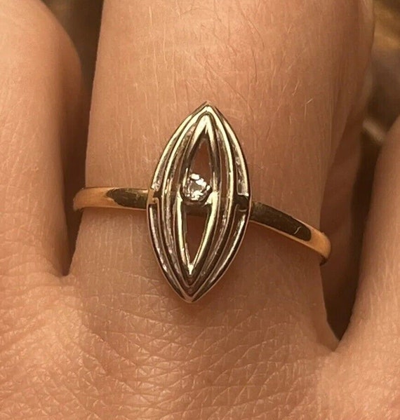 Antique 14K two tone ring with diamond art deco