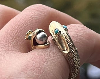 ORIGINAL 14K 2-tone Massive Gold Pisces "BYPASS" Fishes Ring with GEMS Vintage