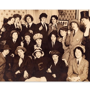 Drag Kings #2 Petits caractères, Carte postale 4x6 » : vintage Ladies in Drag années 1920 LGBTQ+ Gender Crossdressing Women Female Drag Trans Flat Card Gift