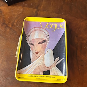 1980s Italy melamine small tray plastic small tray, 1927 Vogue cover art bougie mélanine tray trinket dish 4x6&quot;
