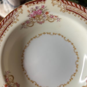 Vintage Noritake Royal Ruby Plate Set – 1940s Floral Cream China
