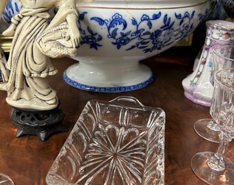 Crystal handled sugar cube, spoon rest, or trinket/soap dish Daisy pattern ~6x4"