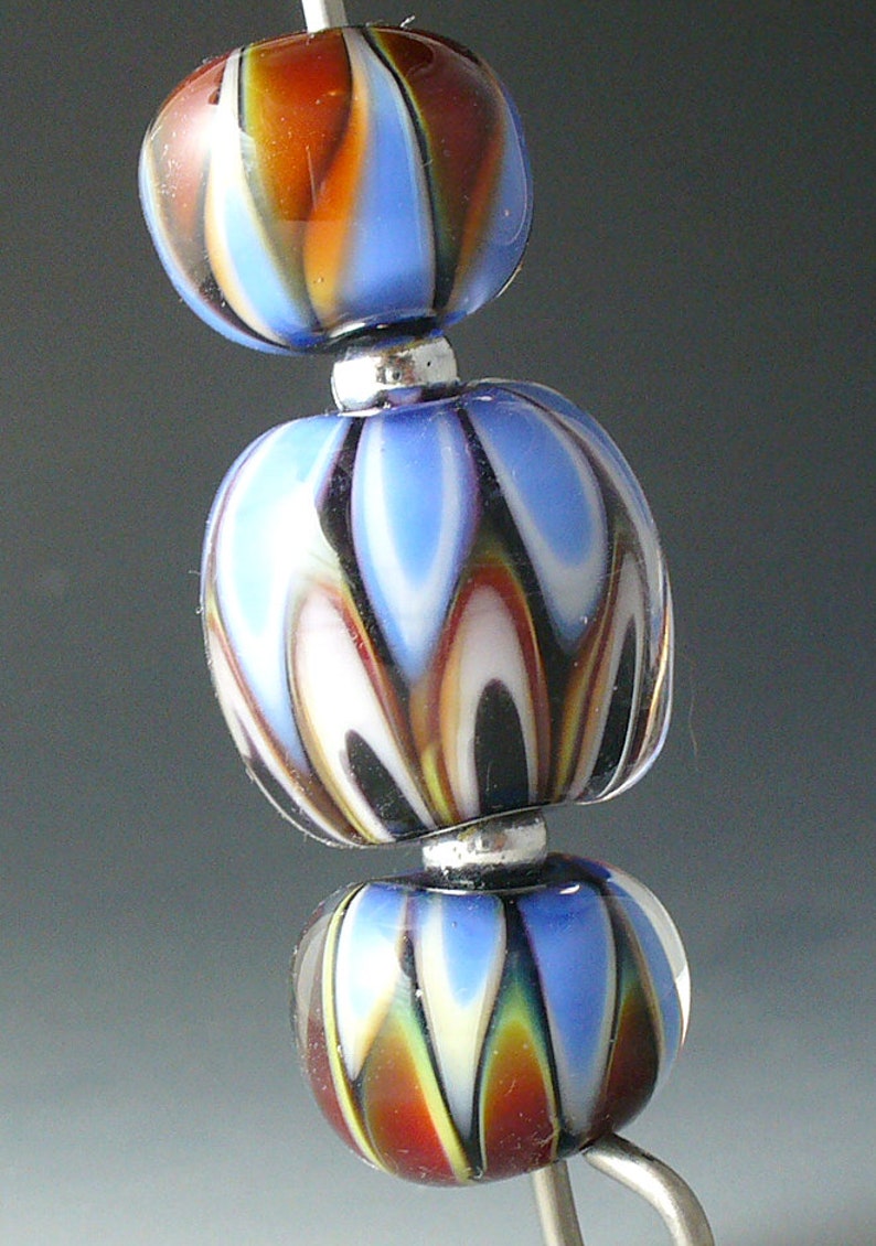 Lampwork Beads/SRA lampwork/beads/artisan lampwork/triangle/handmade supplies/jewelry supplies/red/blue/ image 3