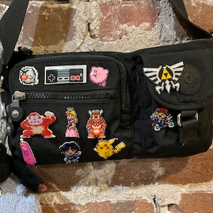 Donkey Kong Pin // Nintendo Arcade Hat Pin // Donkey Kong // Retro lapel pin // resin coated shrink plastic similar to enamel pin