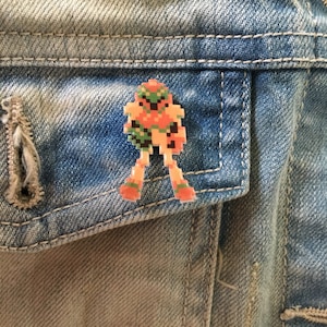 samus metroid pin // Nintendo Hat Pin // Tie Tack // Retro lapel pin // resin coated shrink plastic similar to enamel pin image 1