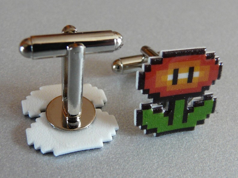 Super Mario 3 Feuer Blume Manschettenknöpfe / / Videospiel Manschettenknöpfe / / Geek Hochzeit Manschettenknöpfe / / Super Mario Cufflinks / / Trauzeugen Bild 3