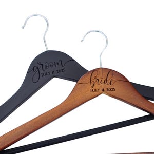 Personalized hangers, Set of 2 bride hanger, wedding hangers, custom hanger, custom bridal hanger, wedding dress hanger, bridal party hanger