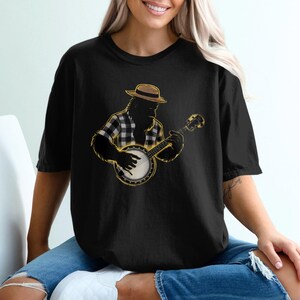 Bigfoot Banjo T-Shirt: Sasquatch Music Lover Graphic Tee