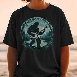 Bigfoot Banjo T-Shirt: Sasquatch Musician Graphic Tee