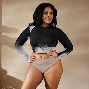 Black Tree Long-sleeve crop top