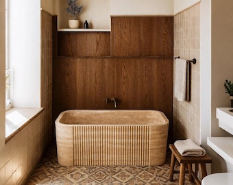 Baño de travertino con diseño moderno personalizado disponible