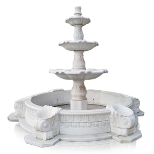 Garden With Fountain For Sale