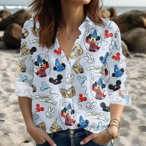 Puede incluir: Un juego de tres cuencos apilables de cerámica en tonos azules, verdes y blancos. Los cuencos presentan un diseño moteado y tamaños variados, perfectos para la preparación o el servicio de alimentos.