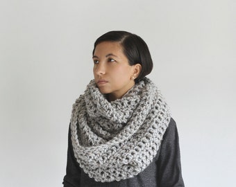 The Pembroke Cowl in Grey Marble