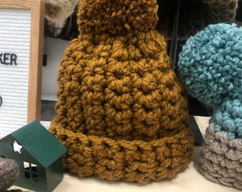 The Juno Hat w/Pom Pom in Flax