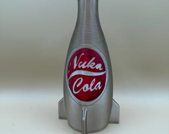Nuka Cola Flasche: Fallout 3D gedruckte, handbemalte Replik - 5 Varianten